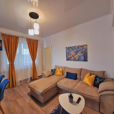 Apartament Gabrox Navodari Luaran gambar